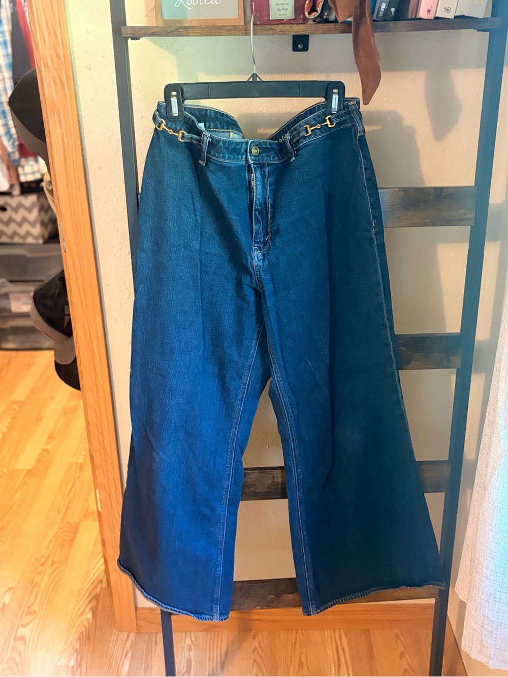 American Eagle Dark Wide-Leg Jeans with Gold Hardware